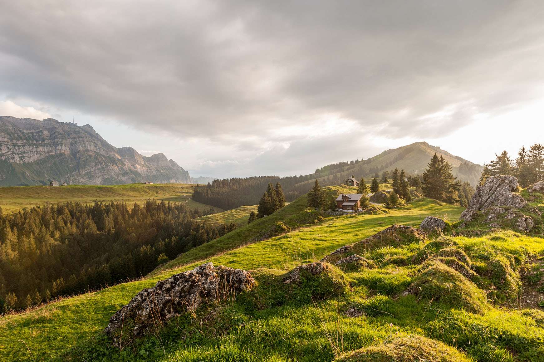 http://www.gregorlengler.com/files/gimgs/th-32_gregor_lengler_appenzell _1.jpg
